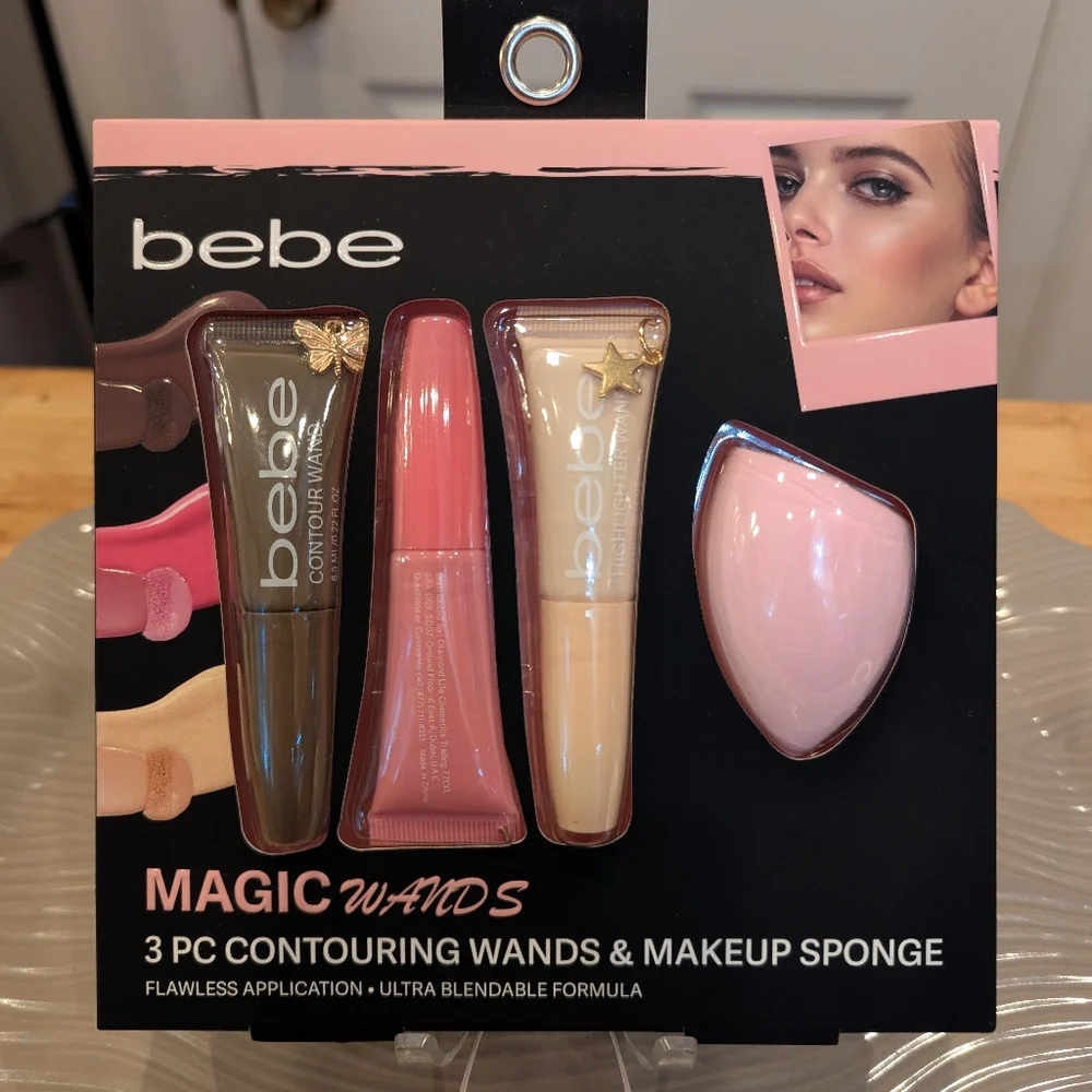 Bebe Contouring Wands and Makeup Sponge NIB